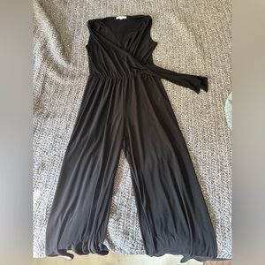 Chic Black Sleeveless Jumpsuit